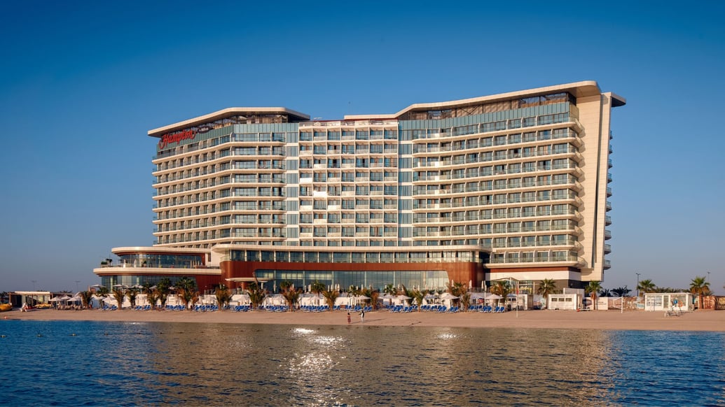 Hampton-by-hilton-banner